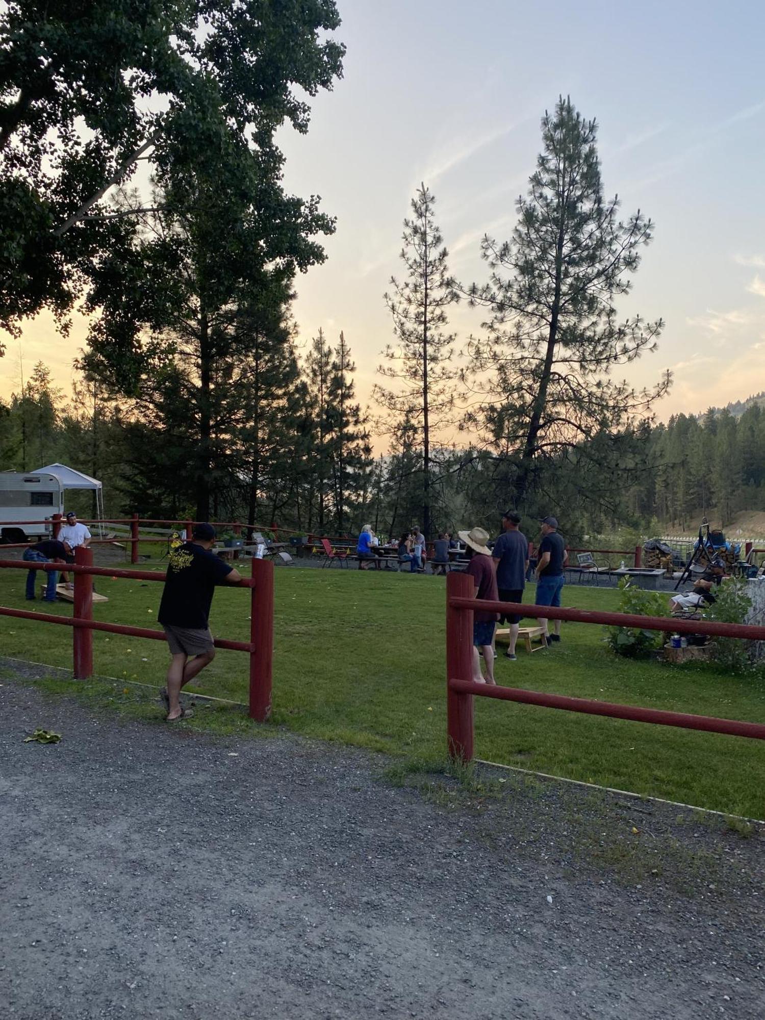 Columbia Point Resort Kettle Falls Exterior foto
